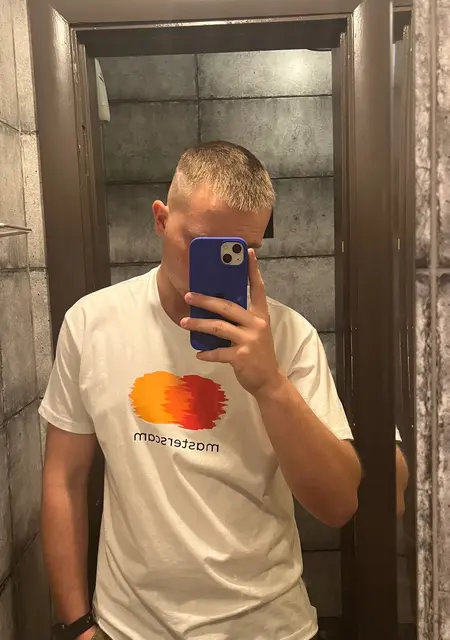 Димка из Борисова, мне 19, познакомлюсь для вирта