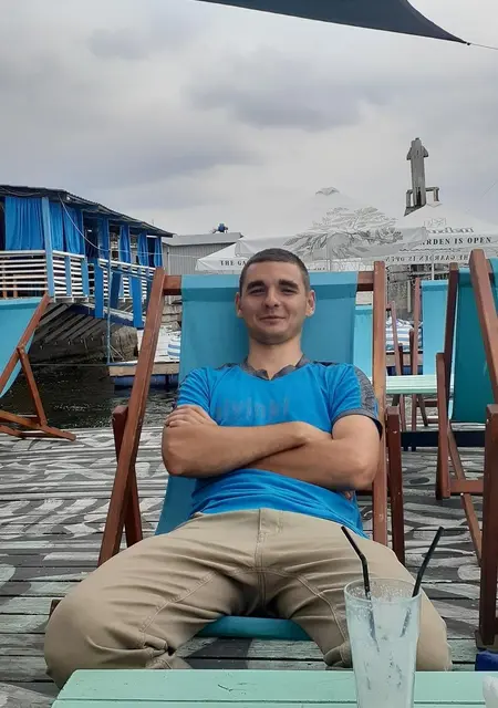 Я Василий, 29, из Мариуполя, ищу знакомство для общения