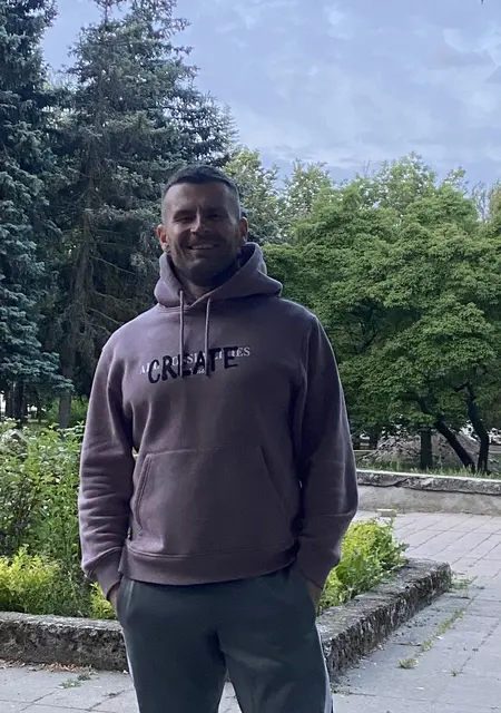 Дмитрий из Лондона, мне 40, познакомлюсь для приятного времяпровождения