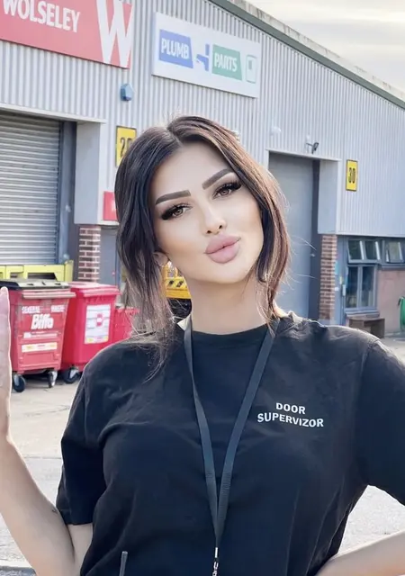 Я Andreea, 21, знакомлюсь для вирта в Тимишоаре