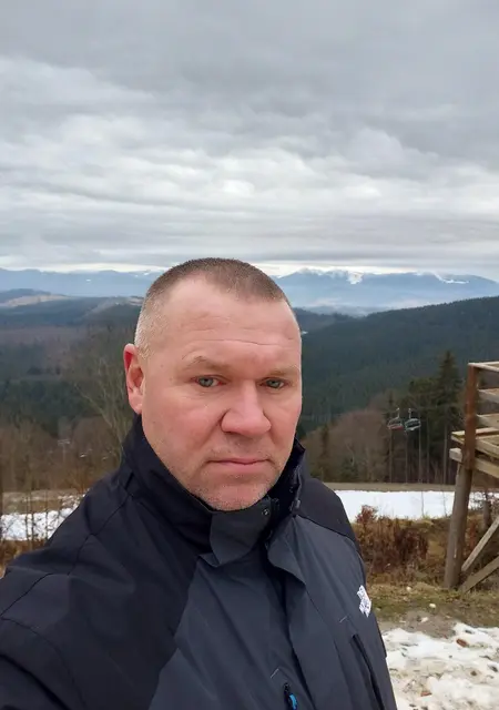 Я Валерий, 50, знакомлюсь на одну ночь в Черкассах