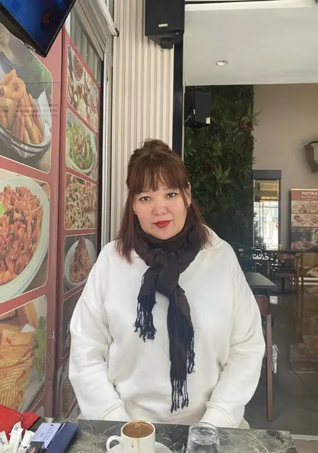 Я Yana, 44, знакомлюсь для совместных путешествий в Алматы