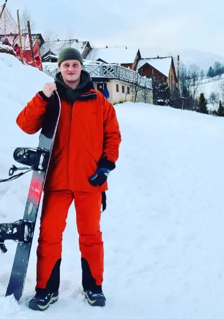 Я Andriy, 29, из Волновахи, ищу знакомства без обязательств