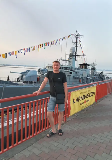 Олег из Каменского, ищу на сайте приятное времяпровождение