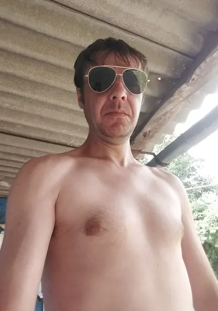 Нико из Кременчуга, мне 25, познакомлюсь на одну ночь