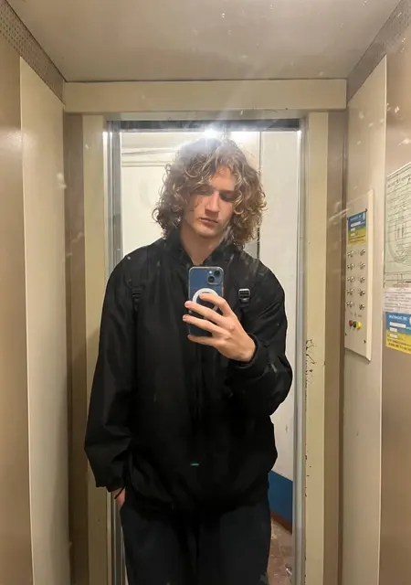 Я Artem, 20, знакомлюсь для вирта в Николаеве