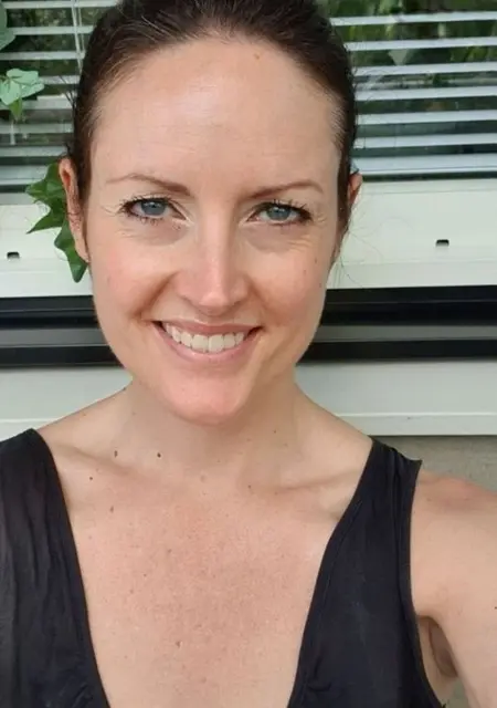 Linda из Стокгольма, мне 45, познакомлюсь