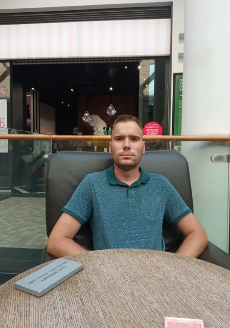 Sergio из Житомира, ищу на сайте знакомства без обязательств