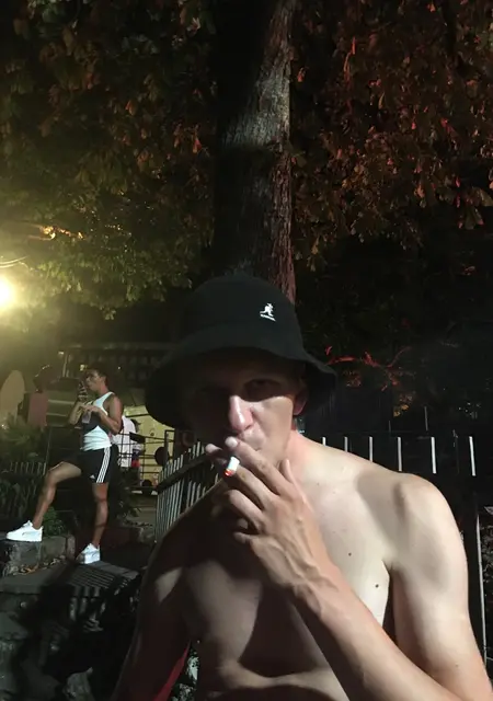 Ruslan из Монтрё, мне 34, познакомлюсь для постоянных отношений