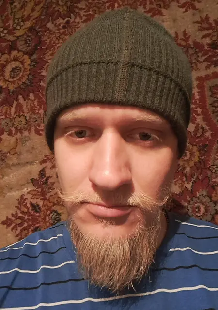 Захар з Луганська, мені 30 років, познайомлюсь на одну ніч