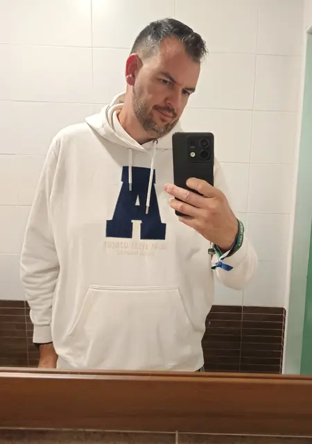 Soy Dani, 42 años, conociéndome para relación sin ataduras en Madrid