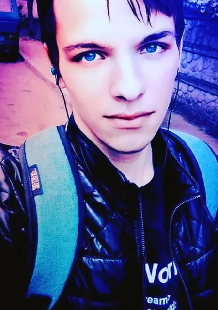 Я Vlad, 23, из Могилёва, ищу знакомство для открытые отношения