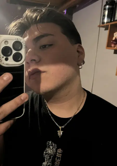 Hola из Буэнос-айреса, мне 20, познакомлюсь для открытые отношения