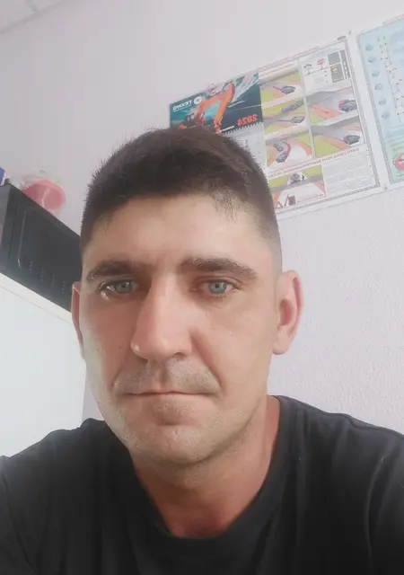 Я Николай, 33, из Могилёва, ищу знакомство для постоянных отношений