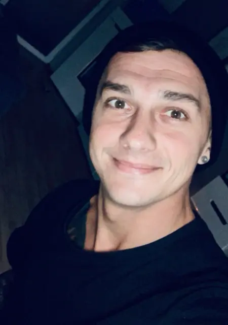 Vlad из Гродно, ищу на сайте знакомства без обязательств