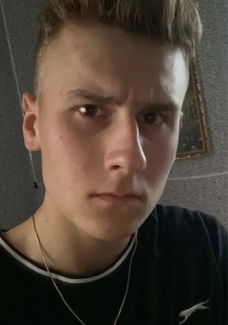 Я Vladislav, 18, знакомлюсь для совместных путешествий в Днепре