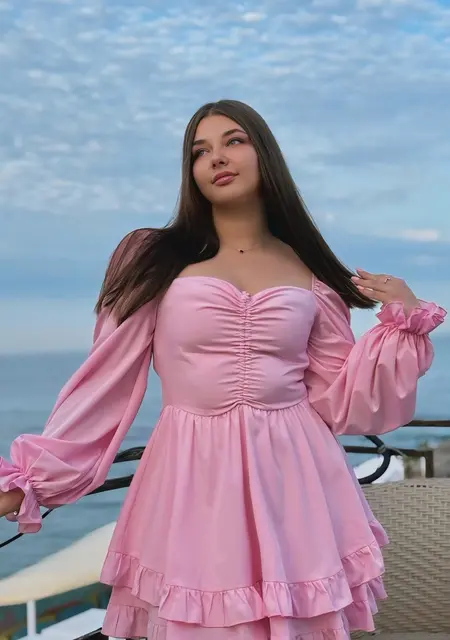 Я Lina, 22, из Одессы, ищу знакомства без обязательств