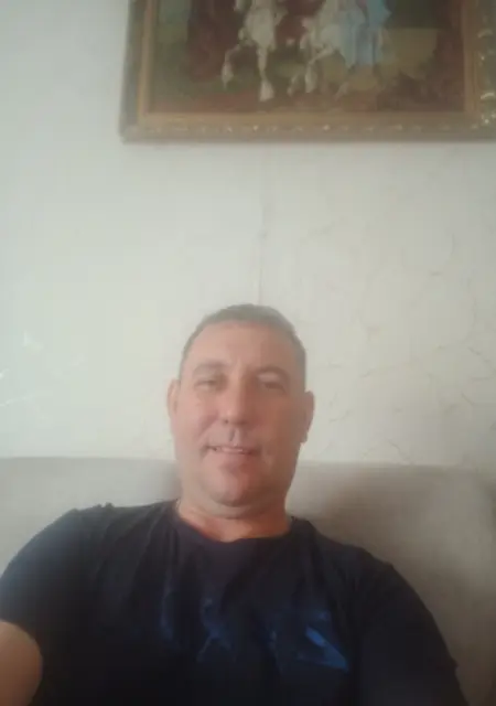 Serzh из Жодино, ищу на сайте знакомства без обязательств