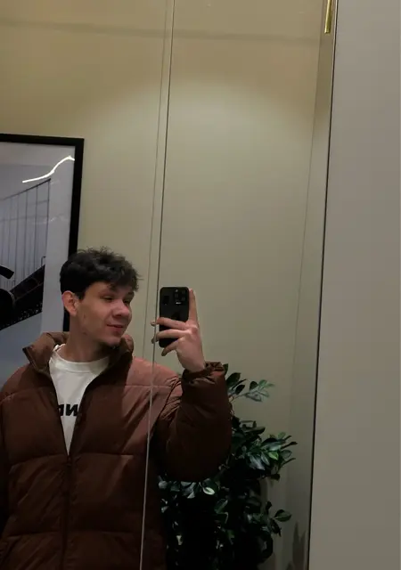 Я Рустам, 20, из Астаны, ищу знакомства на одну ночь