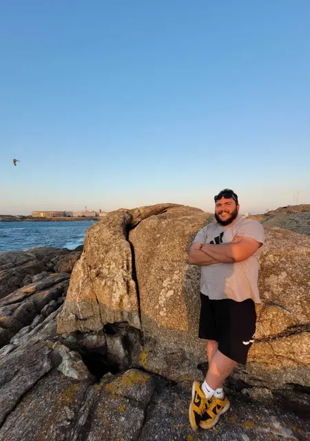 Luis из Ла-коруньи, мне 30, познакомлюсь для приятного времяпровождения