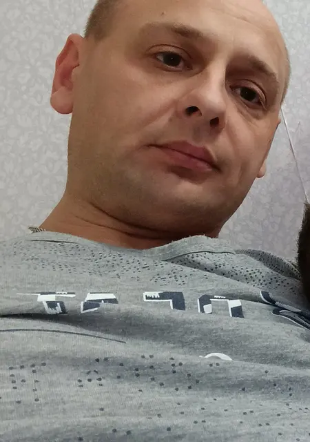 Я Игорь, 41 років з Миколаєва, шукаю знайомства без зобов'язань