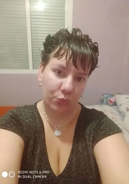 Soy Sandra, 35 años, conociéndome para conversación virtual en Madrid