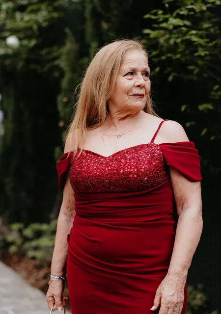 Dolores из Мадрида, ищу на сайте знакомства на одну ночь