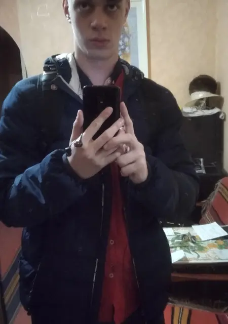 Я Слава, 24, знакомлюсь на одну ночь в Пинске