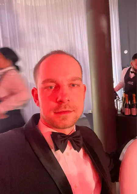 Ivan из Несебр, ищу на сайте знакомства на одну ночь