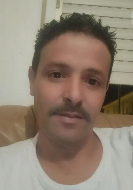 Mohamed из Парижа, мне 23, познакомлюсь