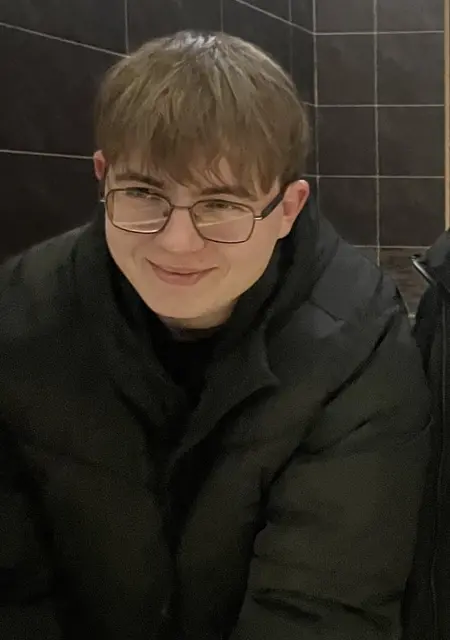 Artem из Хорола, ищу на сайте знакомства на одну ночь