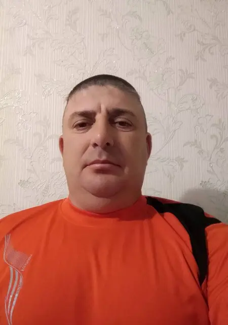 Я Олег, 52, знакомлюсь без обязательств в Донецке