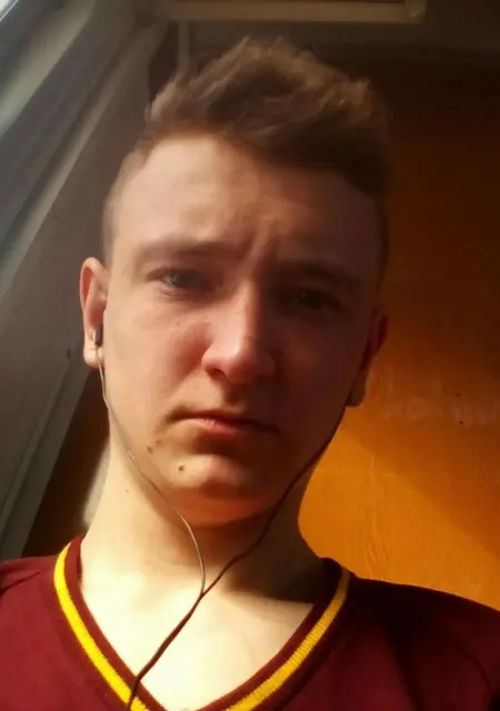 Я Павел, 28, из Сум, ищу знакомство для приятного времяпровождения