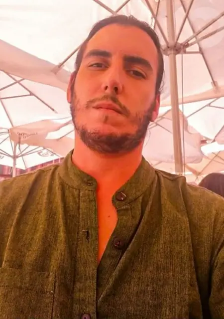 Ruben из Мадрида, мне 35, познакомлюсь для приятного времяпровождения