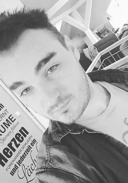 Я Maxi, 29, знакомлюсь в Берлине