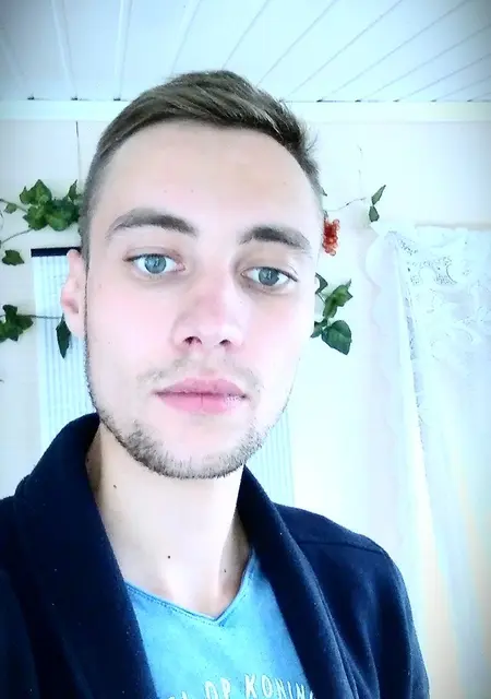 Кирилл из Новополоцка, ищу на сайте знакомства на одну ночь