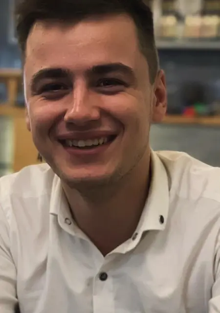 Дмитрий з Одеси, шукаю на сайті дружбу