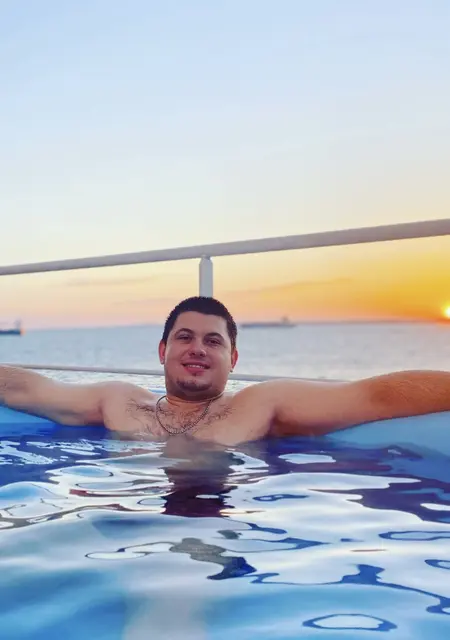 Я Александр, 29, знакомлюсь для приятного времяпровождения в Одессе