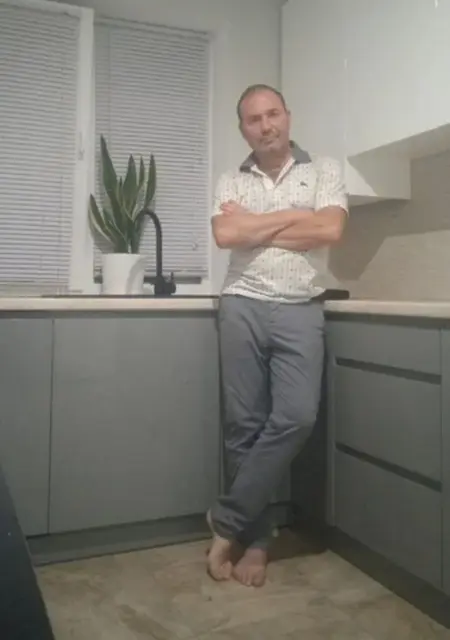 Я Костя, 50, из Днепра, ищу знакомства без обязательств