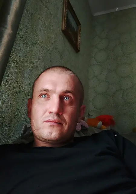 Александр из Чернигова, ищу на сайте знакомства на одну ночь