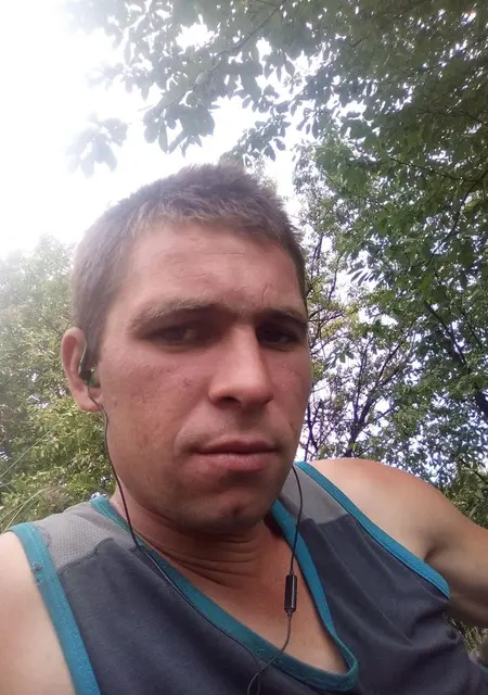 Vitaliy из Владимира-Волынского, ищу на сайте знакомства на одну ночь