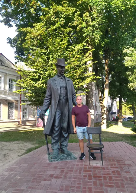 Я Александр, 40, знакомлюсь для открытые отношения в Витебске