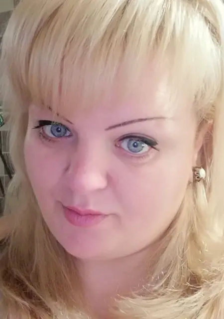 Soy Oksana Kvasniuk, 40 años de Madrid, busco conocer gente para relación a largo plazo