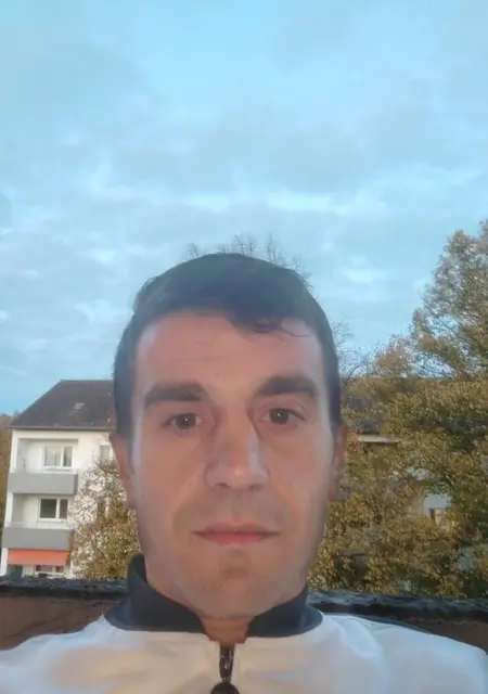 Oleg Rotaru из Бургаснувшего, ищу на сайте знакомства на одну ночь