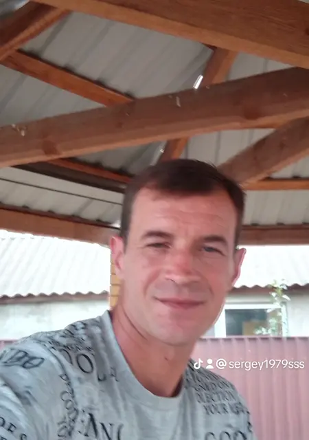 Сергей из Измаила, ищу на сайте знакомства на одну ночь