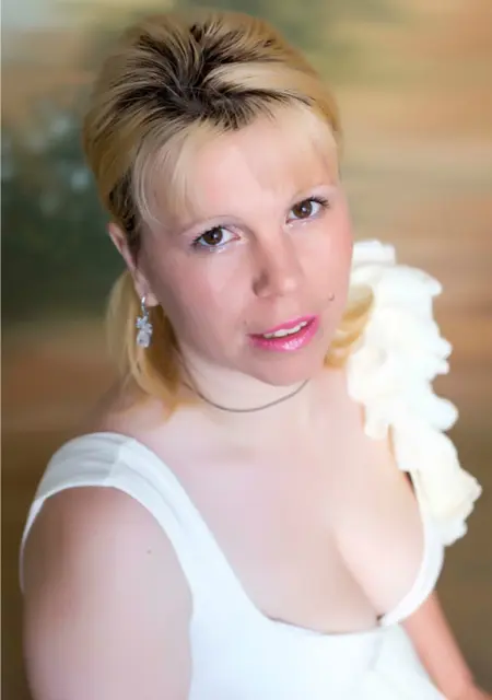 Настя з Києва, мені 42 років, познайомлюсь без зобов'язань