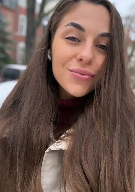 Я Кира, 25, знакомлюсь без обязательств в Берлине