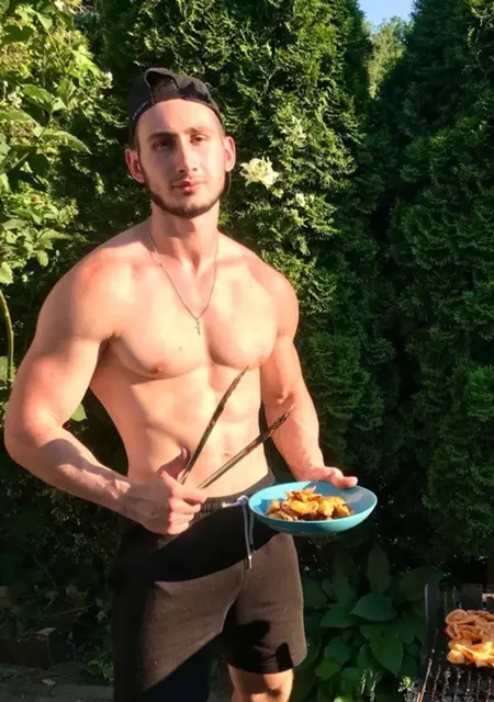 Я Viacheslav, 28, из Тромсё, ищу знакомство для дружбы