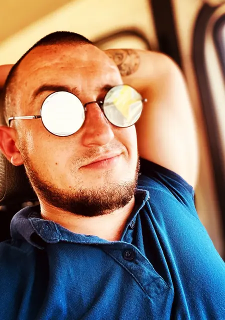 Ivan из Кременчуга, ищу на сайте знакомства без обязательств