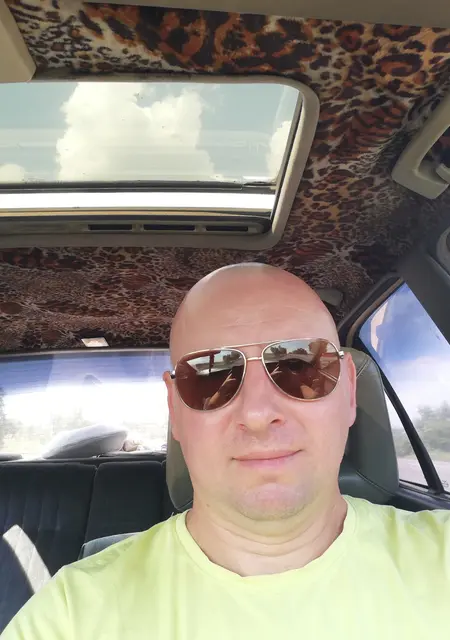 Сашко из Кривого Рога, мне 42, познакомлюсь для приятного времяпровождения